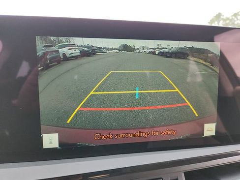 Certified 2025 Lexus ES 300h w/ Premium Package image 23