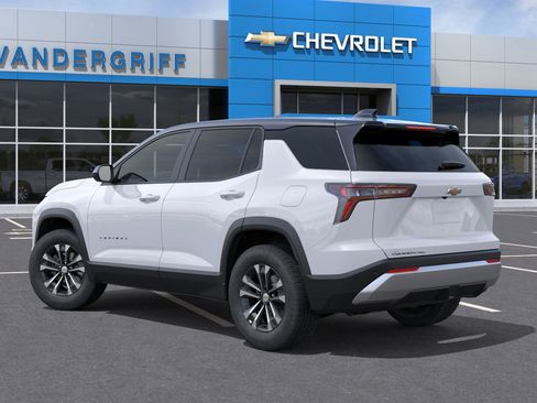 New 2026 Chevrolet Equinox LT image 3