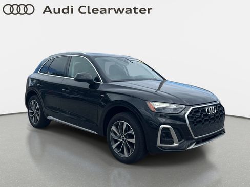 Used 2023 Audi Q5 2.0T Premium Plus w/ Premium Plus Package AWD/4WD image 4