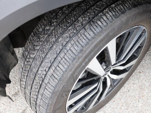 Used 2023 Nissan Pathfinder Platinum image 27