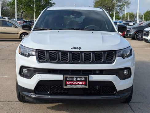 Used 2025 Jeep Compass Latitude w/ Altitude Special Edition image 6