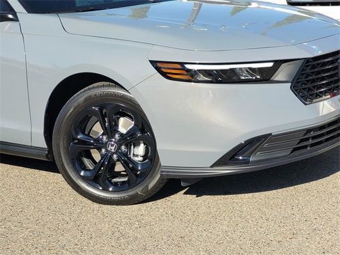 New 2025 Honda Accord SE image 3