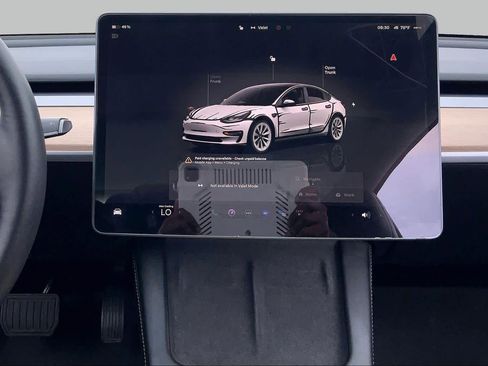 Used 2023 Tesla Model 3 Standard Range RWD image 6