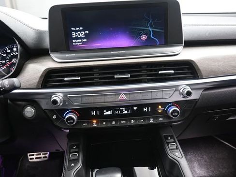 Used 2022 Kia Telluride SX w/ SX Prestige Package image 10