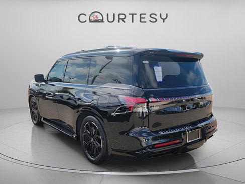 New 2026 INFINITI QX80 SPORT w/ Sport Exterior Package image 4