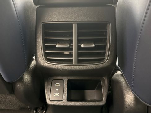 Used 2024 Kia Seltos S AWD/4WD image 19