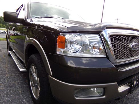 Used 2005 Ford F150 Lariat image 6