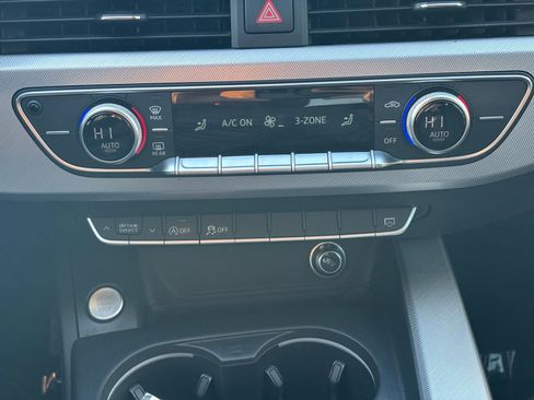 Used 2017 Audi A4 2.0T Ultra Premium w/ Convenience Package image 21