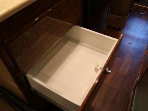 Used 2015 Mercedes-Benz Sprinter 3500 image 90