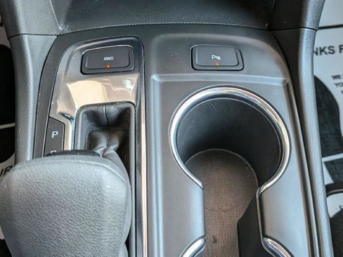 Used 2024 Chevrolet Equinox LT AWD/4WD image 15
