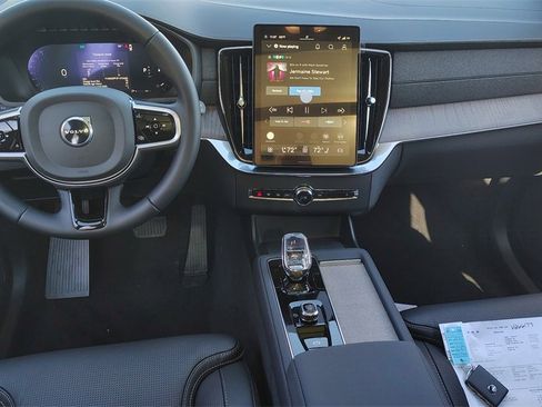 New 2026 Volvo XC90 B6 Ultra image 12