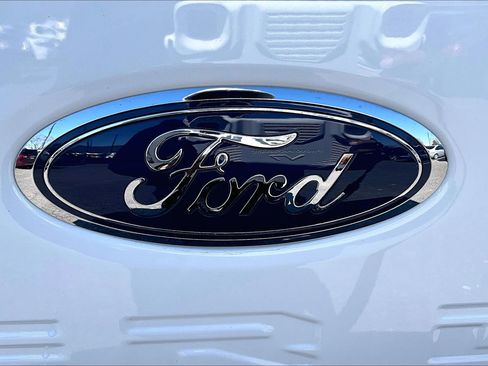 Used 2024 Ford F250 Lariat w/ Lariat Ultimate Package AWD/4WD image 30