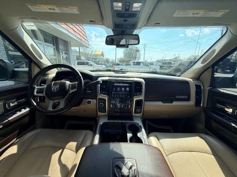 Used 2018 RAM 3500 Laramie image 33