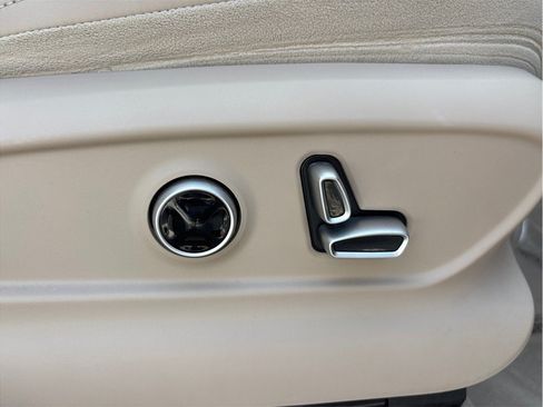 Used 2023 Maserati Grecale GT AWD/4WD image 47