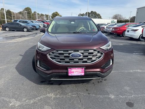 Used 2020 Ford Edge SEL w/ Convenience Package image 2