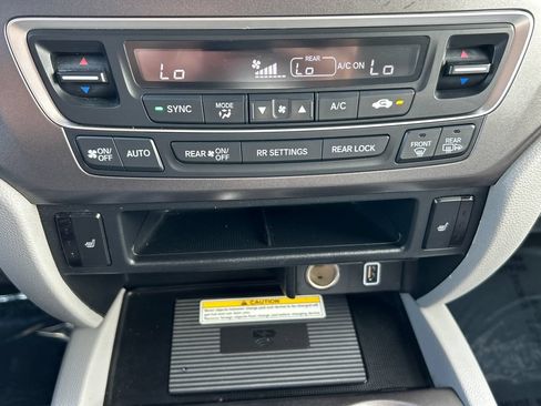 Used 2021 Honda Pilot Special Edition image 14