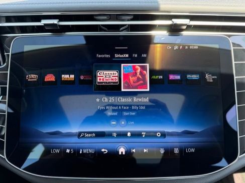 Used 2024 Mercedes-Benz E 350 4MATIC Sedan image 22