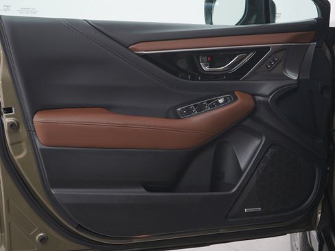 Used 2024 Subaru Outback Touring XT w/ Popular Package #2 image 20