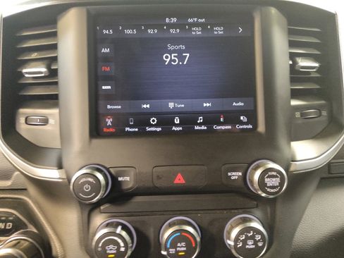 Used 2019 RAM 1500 Big Horn RWD image 25