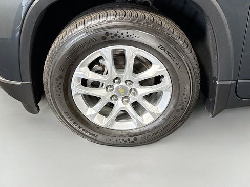Used 2019 Chevrolet Traverse LT FWD image 38