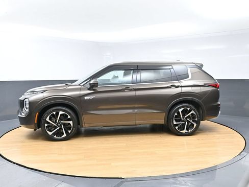 Used 2024 Mitsubishi Outlander SEL Black Edition AWD/4WD image 4