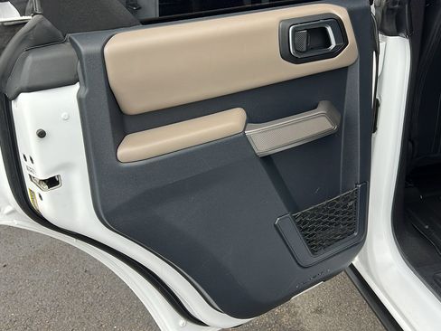 Used 2023 Ford Bronco Wildtrak AWD/4WD image 12