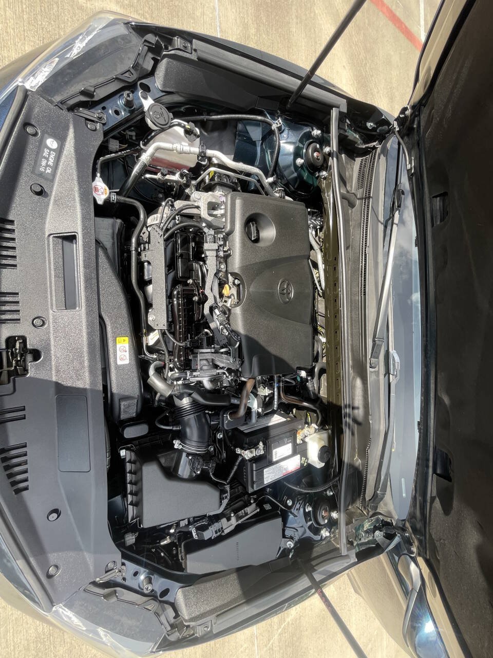 Used 2020 Toyota Camry LE FWD image 16