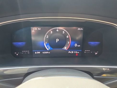 Used 2022 Volkswagen Tiguan SE AWD/4WD image 20