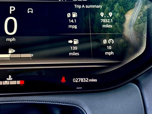 Used 2023 Land Rover Range Rover First Edition image 18