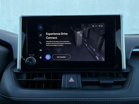 Used 2025 Toyota RAV4 XLE image 30