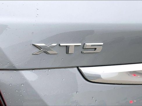 Certified 2025 Cadillac XT5 Premium Luxury w/ Technology Package AWD/4WD image 31