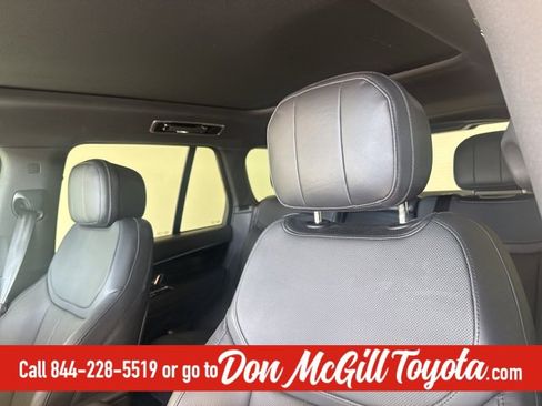 Used 2023 Land Rover Range Rover SE image 15