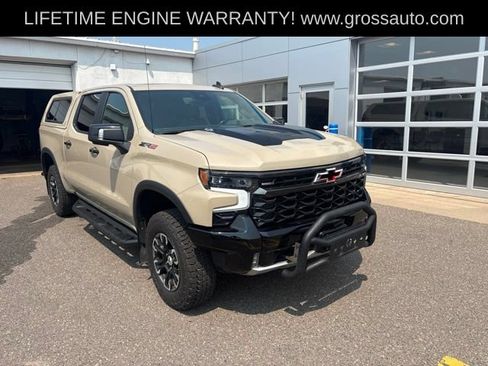 Used 2022 Chevrolet Silverado 1500 ZR2 w/ Technology Package AWD/4WD image 2