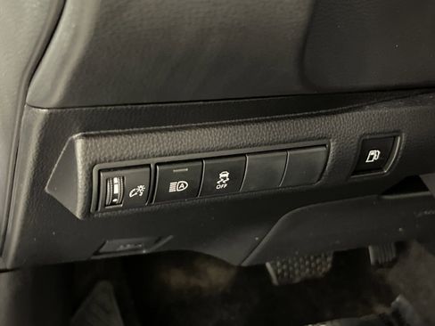 Used 2024 Toyota Corolla SE image 31