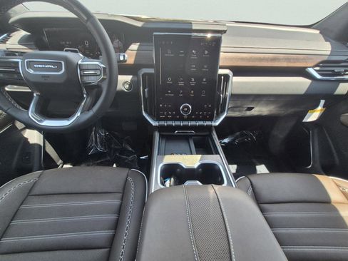 New 2026 GMC Acadia Denali Ultimate FWD image 15