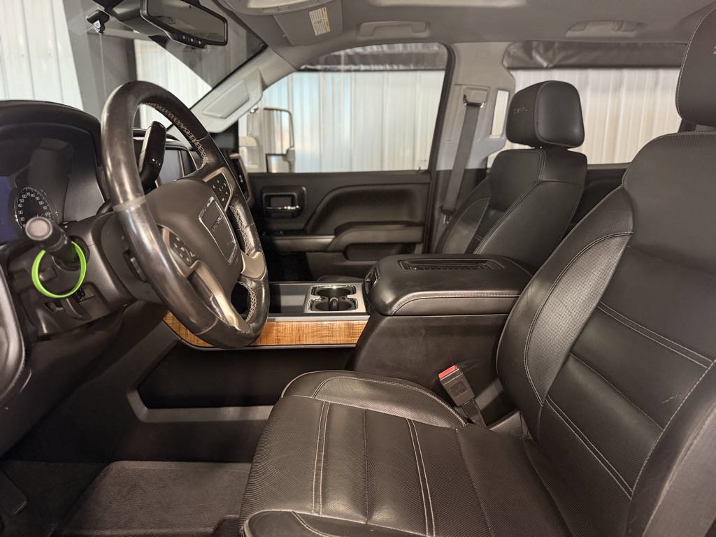 Used 2018 GMC Sierra 3500 Denali w/ Duramax Plus Package AWD/4WD image 16