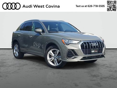 Used 2020 Audi Q3 2.0T Premium w/ Convenience Package AWD/4WD image 1