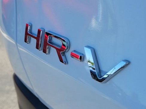 Certified 2023 Honda HR-V LX image 7