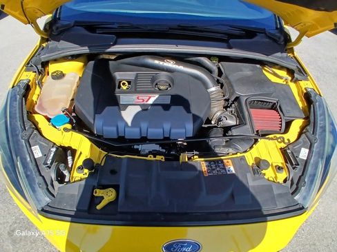Used 2018 Ford Focus ST FWD image 24