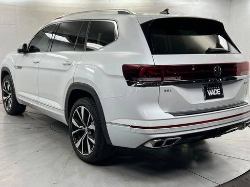 Used 2024 Volkswagen Atlas SEL Premium R-Line AWD/4WD image 3