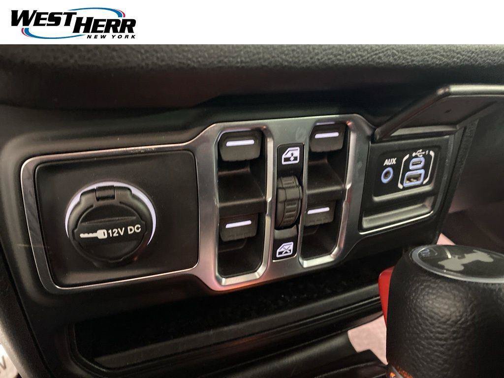 Used 2026 Jeep Wrangler Unlimited Sport AWD/4WD image 5