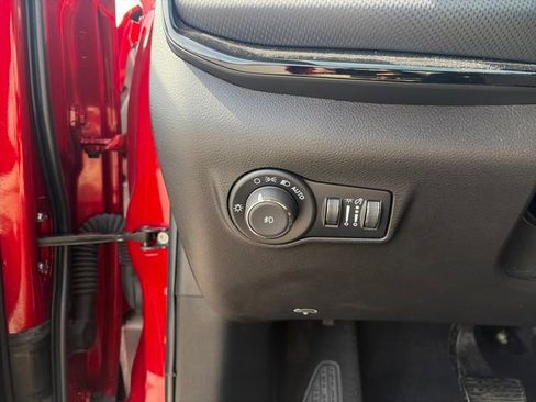 Used 2025 Jeep Compass Latitude w/ Altitude Special Edition image 52