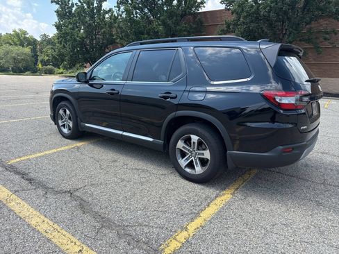 Used 2024 Honda Pilot EX-L image 33