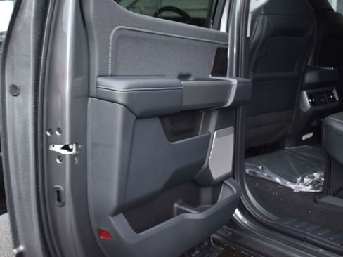 New 2026 Ford F350 Lariat w/ FX4 Off-Road Package image 9