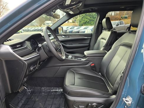 New 2026 Jeep Grand Cherokee Limited image 4