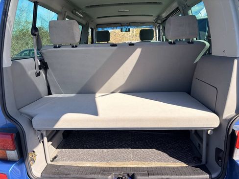 Used 2001 Volkswagen Eurovan FWD image 17