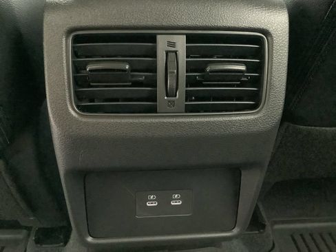 Used 2026 Nissan Rogue SV AWD/4WD image 31
