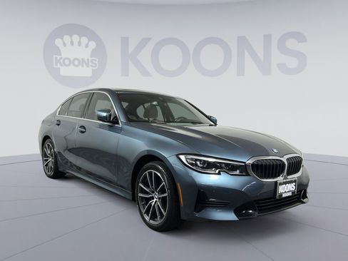Used 2021 BMW 330i xDrive Sedan w/ Premium Package image 10