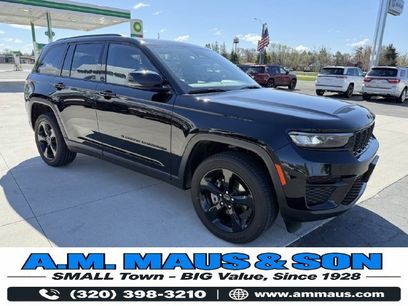 Used 2023 Jeep Grand Cherokee Altitude