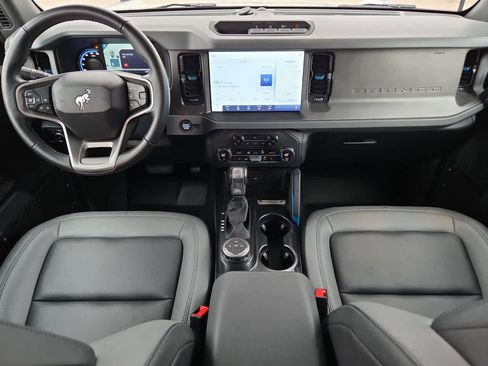 Used 2024 Ford Bronco Black Diamond AWD/4WD image 14